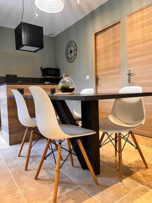Apartament Loft Pied De Coline Au Calme Ginasservis Zewnętrze zdjęcie